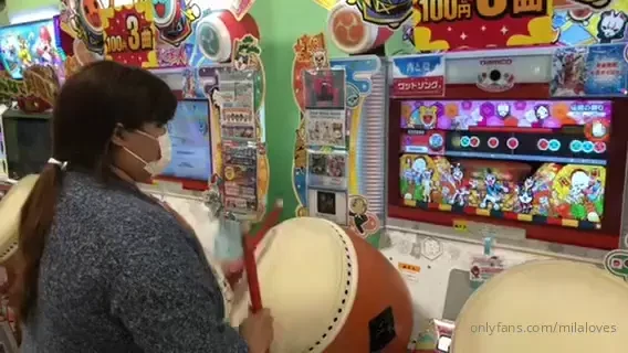 She s not responding to my messages what i m actually doing 