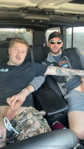 I love sucking on this big cock so hot putting it in my mouth and