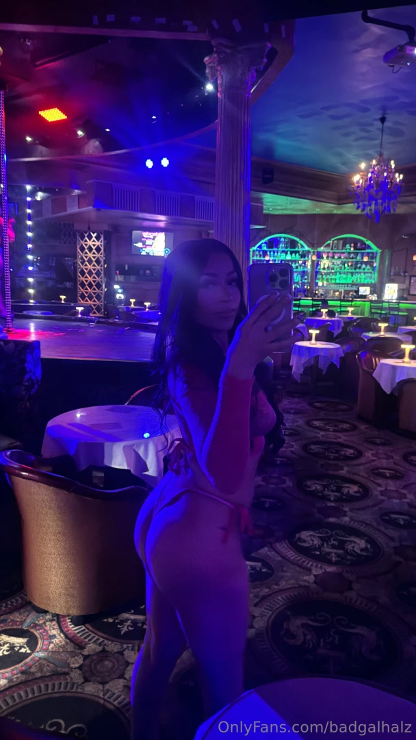 Halz333 is my vip babes faster replies and way more exclusive content 