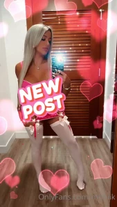 Hot pink if you want see more tex me dm