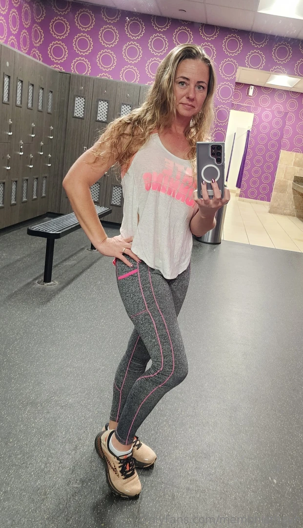 Working out that upper body can t forget about the tits 