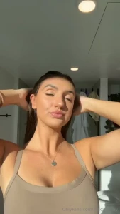 Hola let s have a day