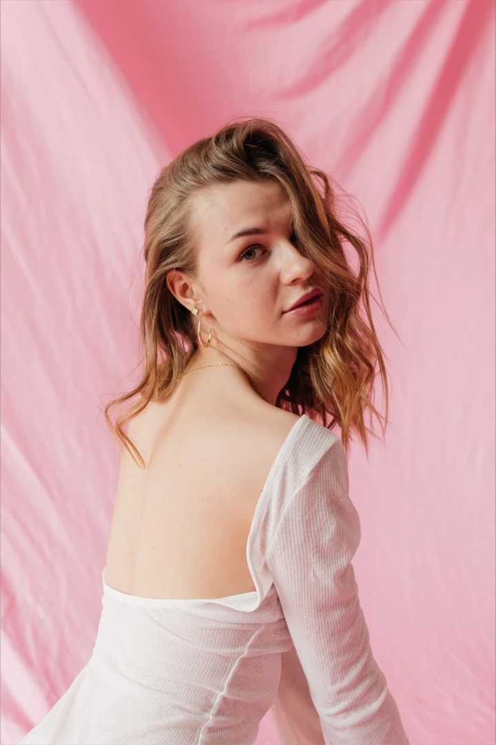 I am gentle i need your hugs 