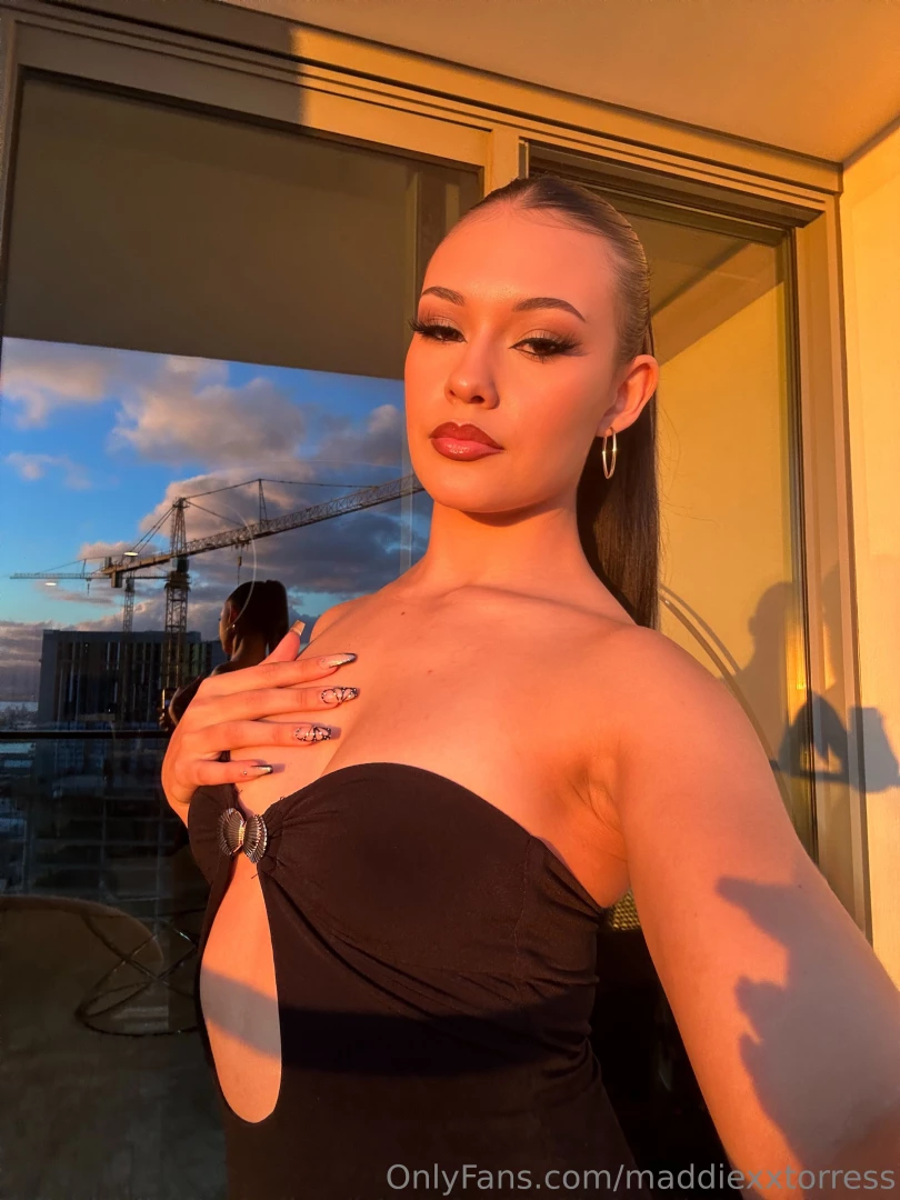 Spill what your dirty mind wanna say my mind just wanna hear that 