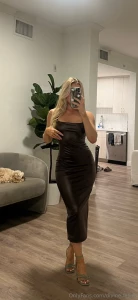 Get on your knees for goddess