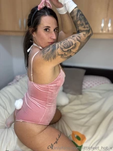 I want you to put me on all fours and fuck me really hard part 1