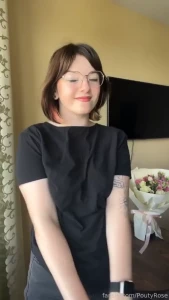 My present to you subscribe to see more poutyrose https fans ly
