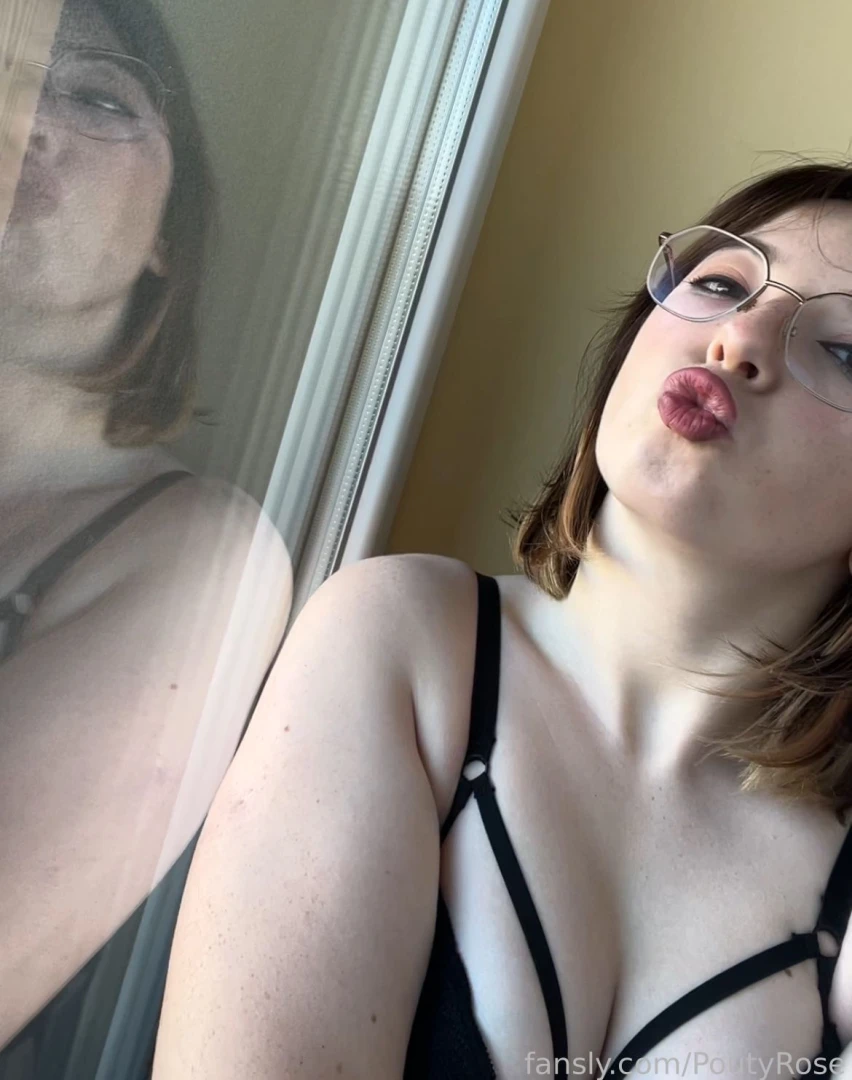 Would you kiss me right now be honest fyp young nudes kiss hot curvy 