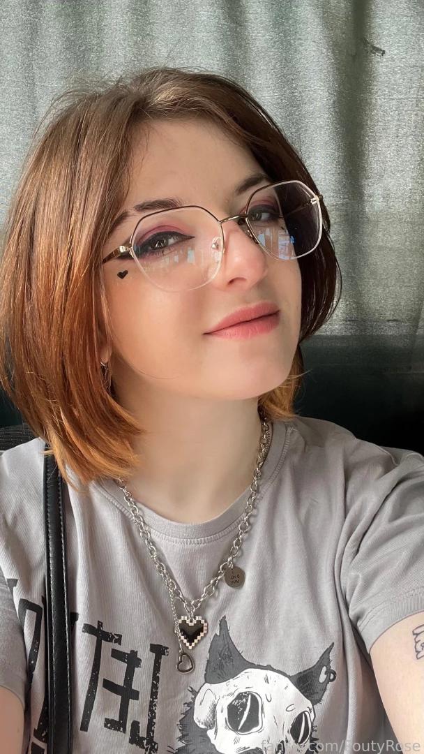 What are you dreaming about fyp bigbooty nurse young natural goodgirl 