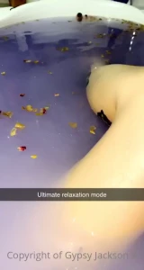 Making my pussy all wet hehe x
