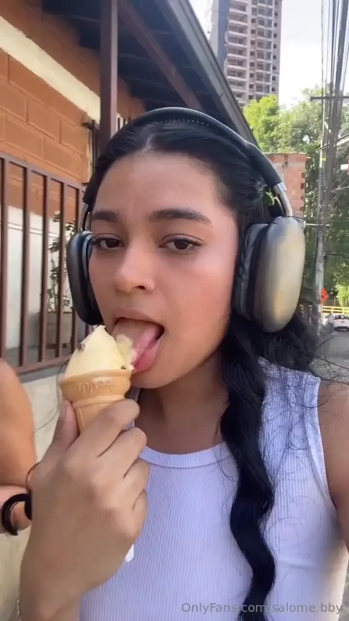 I love the ice cream and the sunny days i wish u happy day 