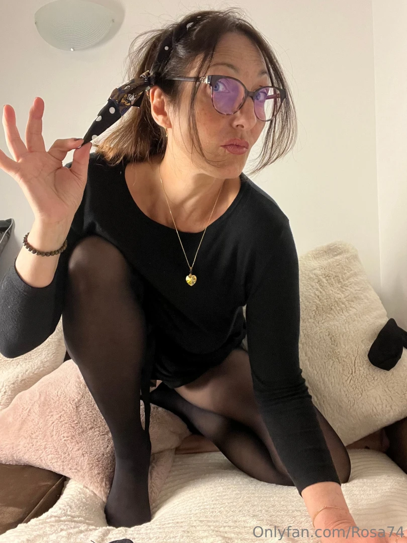 For sure some of you like socks and silk scarf ask me about the video 