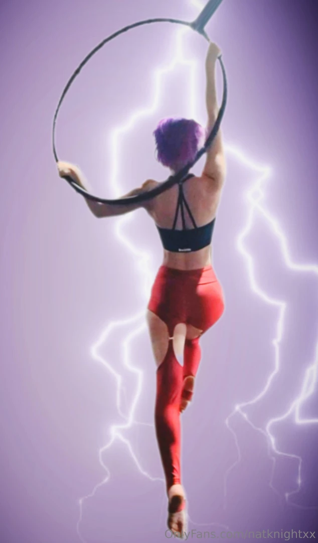 Wanna see me without the clothing on taking video calls mon to fri 