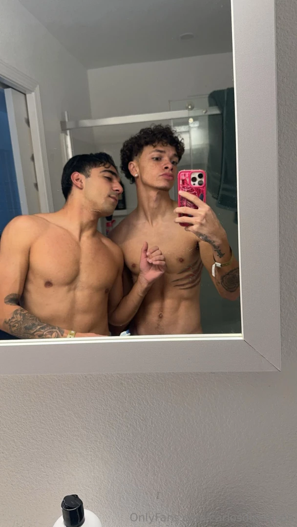 Me n zlightskin have so much planned for y all 