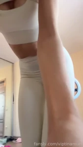 I am a very promiscuous girl i love to give blowjobs and take your