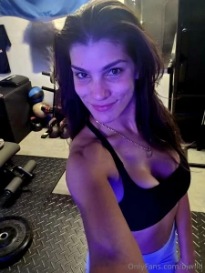 I m back took a couple days break been catching up around the house part 1