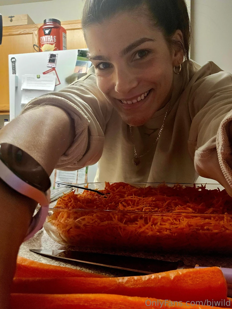 Get you a girl that can be sexy in the kitchen and the sheets i love part 1 