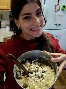 Get you a girl that can be sexy in the kitchen and the sheets i love