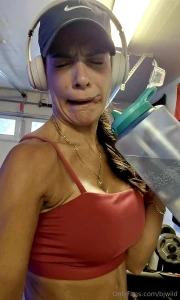 I hope all of you are having an amazing sunday hope everyone is