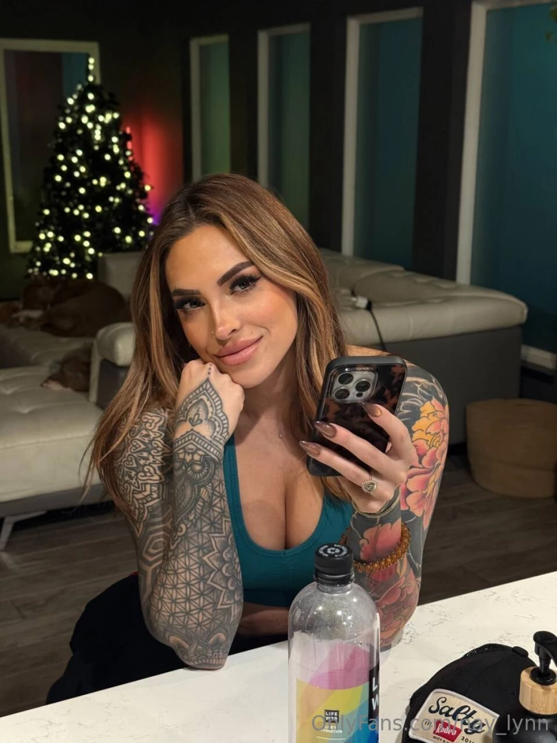 Pov this is how i look at you while you cook me dinner 