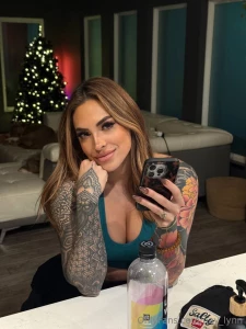 Pov this is how i look at you while you cook me dinner