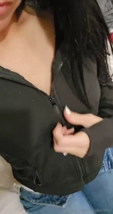 It s been so cold lately will you warm them up with your mouth msg me