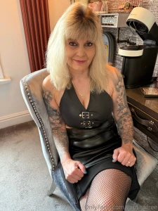Just uploaded below just 3 99 the naughty pics got my sexy leather part 20