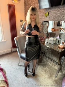 Just uploaded below just 3 99 the naughty pics got my sexy leather part 5