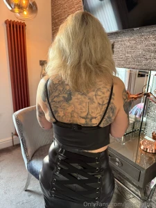 Just uploaded below just 3 99 the naughty pics got my sexy leather part 2