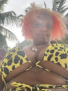 On vacation in cancun right now pictures and videos to come enjoy part 4