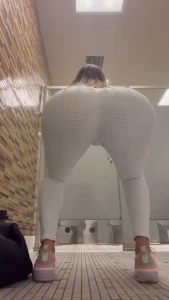 White leggings squats