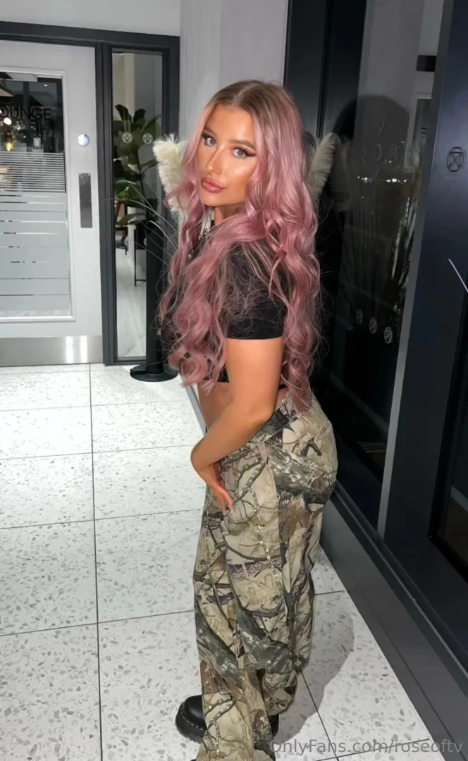 I really do miss my pink hair sometimes 