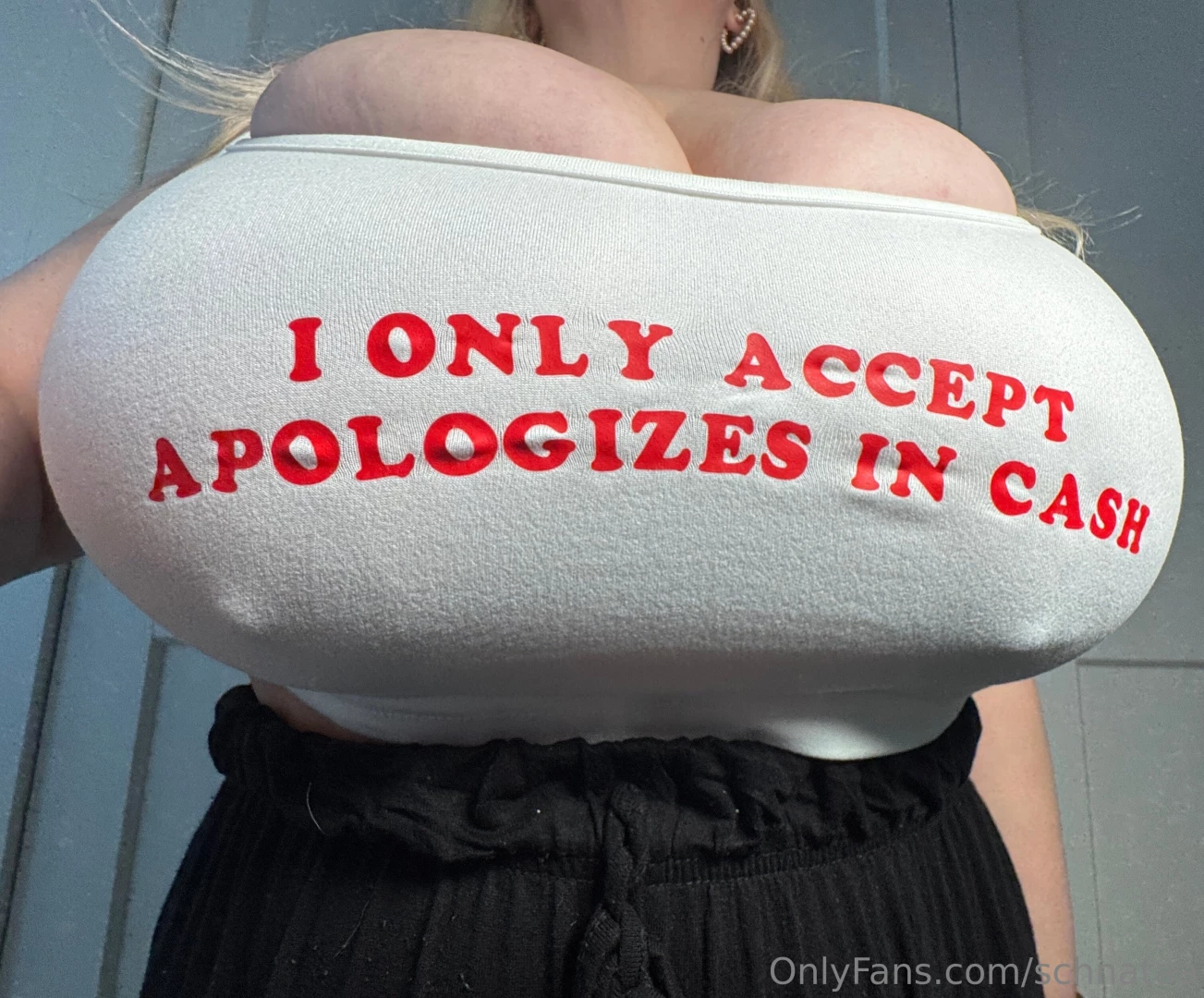 My top at least tried to keep my tits in 