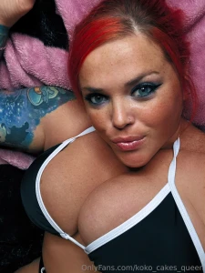 Living g-l-a-m-o-r-o-u-s be ready for tonight s video by subscribing