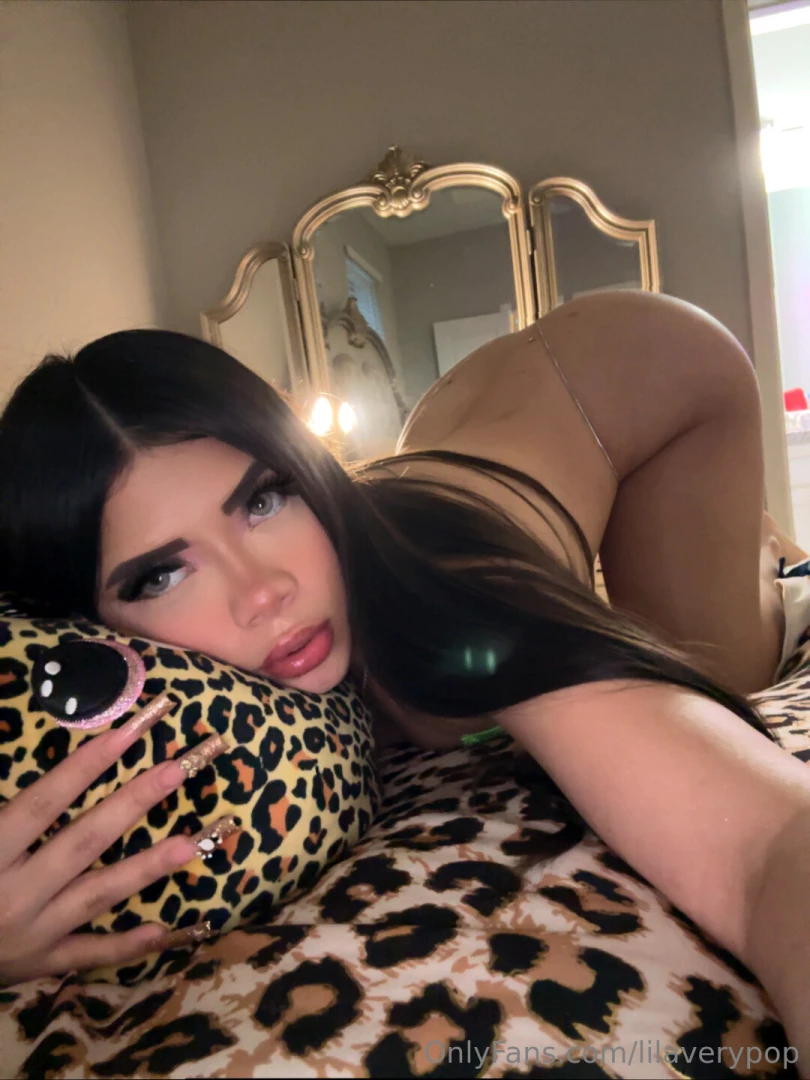 Welcome my handsome daddies 