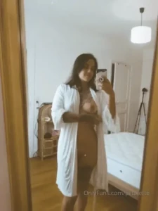 Flashing my body for you