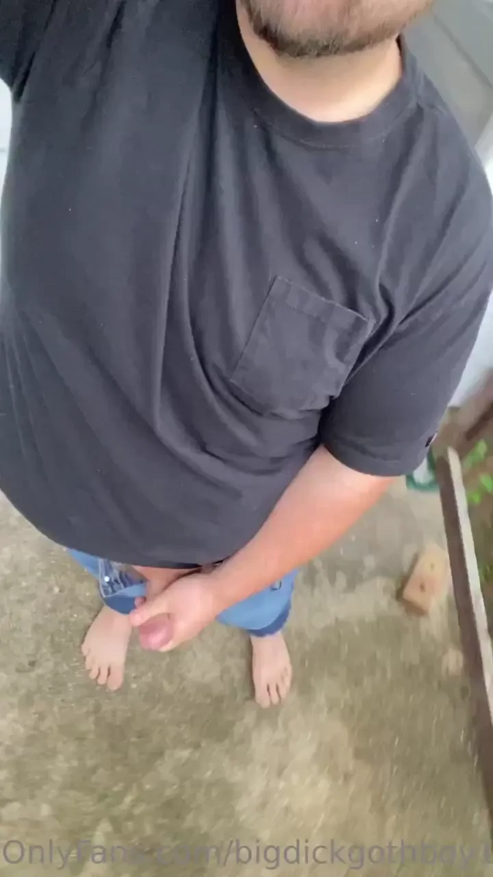 Who wants to see more outside stuff 