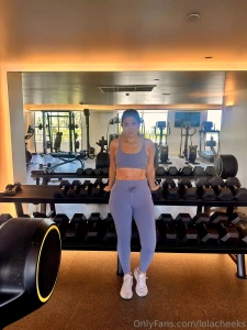 Would you tap in the gym part 1