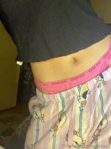 Belly x