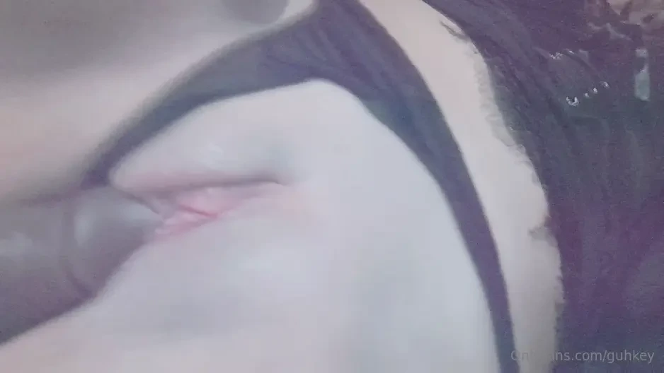 Te gusta ver como entra dentro de mi moriria por sentir tu verga en mi 