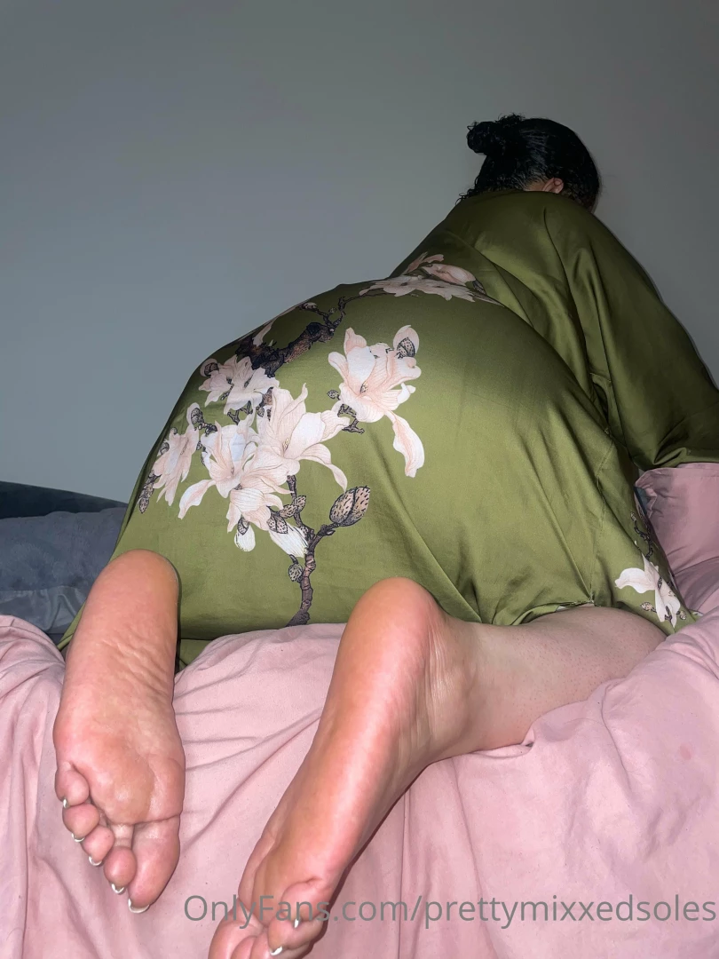 prettymixxedsoles - Idk what s softer my or my soles part 3 