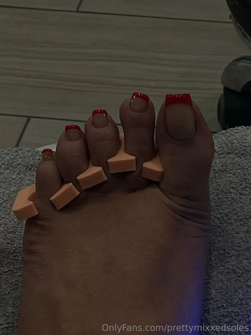 prettymixxedsoles - Exclusives of my new valentine s day pedi what do we think part 3 