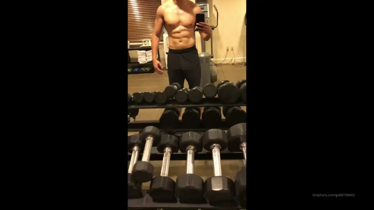 Making the gym fun in my own way wish you guys can join 