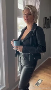 Save me from shovelling send high heel shoes he agrees they are not