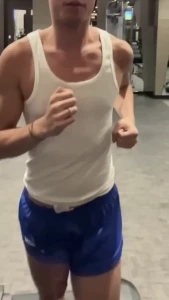 Do you think you d notice if you were on the treadmill next to me