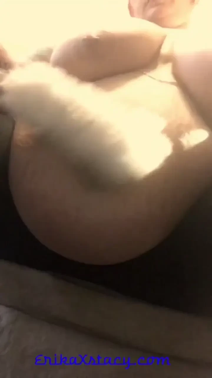 Bellyfetish bbw watch me from below wiggle my belly and fat tits 
