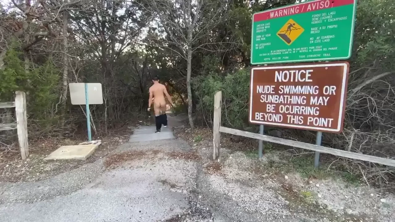Some nekkid fun outside 