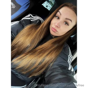 Free bustylola huge natural boobs hi i am lola - your busty friend my part 12