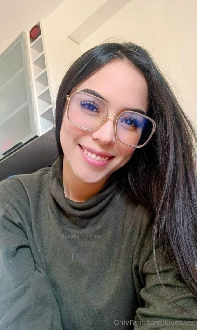 You will fall in love with my pretty face and my sweet body part 17 