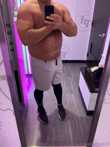 Gym today back to 300 bench thankfull part 2